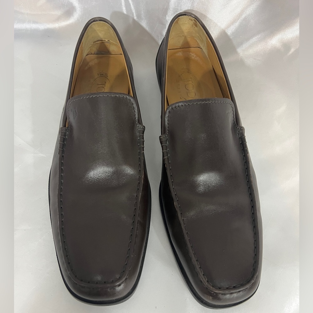 Tod’s Vintage Moccasins Square Toe Loafer Shoes Gray Silver